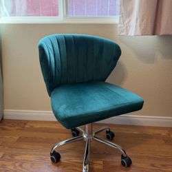 Beautiful Green Computer Chair