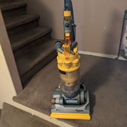 Dyson Vacuum Do You See 14 Cleaned And Service Read Entire Post