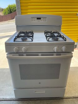GE Gas Stove