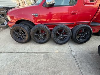 235/70/16 5x114.3 wheels