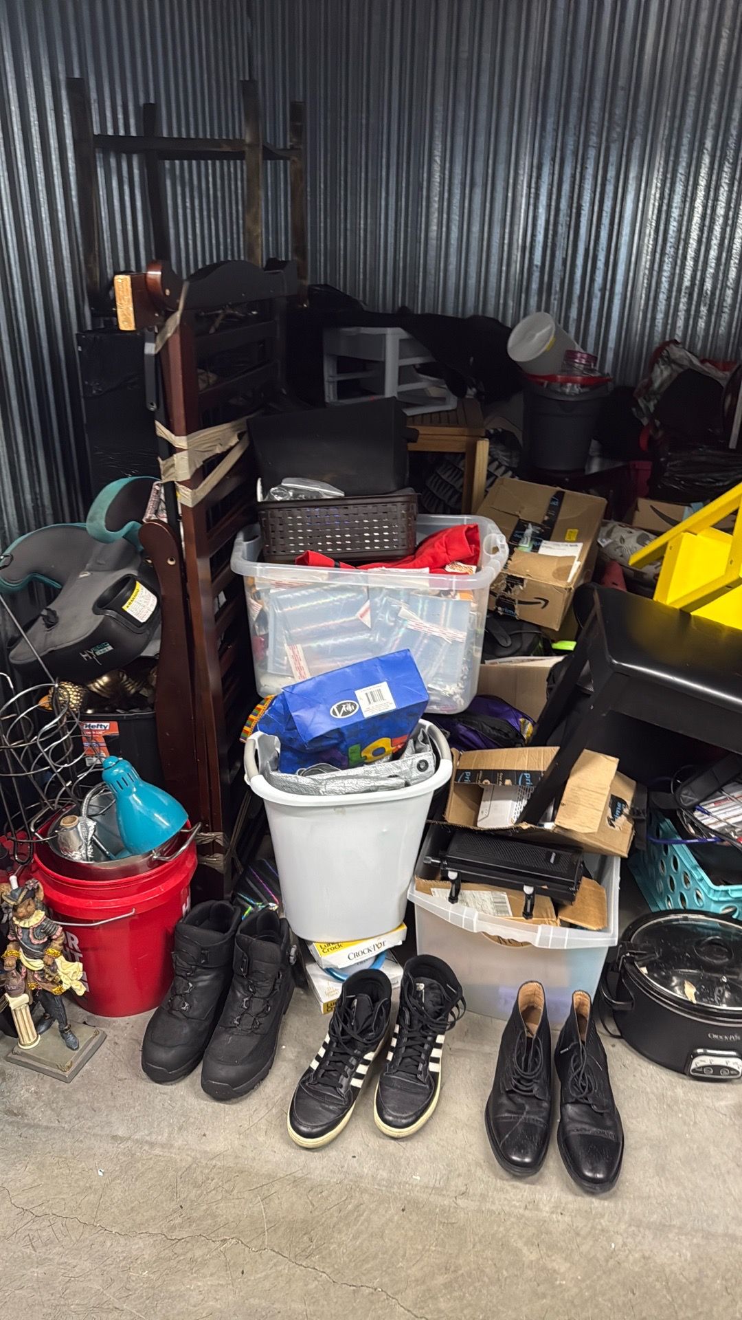 Storage unit