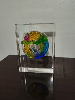CRYSTAL ART GLASS - SCULPTURE/ PAPERWEIGH 6.5"H/5" L/2"W