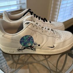 Size 15 - Used Nike “Earth Day” Air Force 1’s shoes