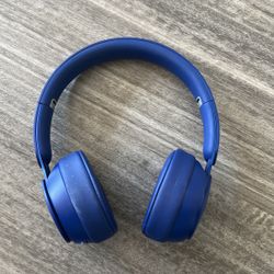 Beats Solo Pro 