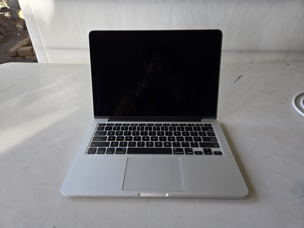 MacBook Pro (Retina, 13-inch, Early 2015)