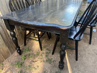 Kitchen Table ( USED )