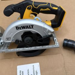 BACK IN STOCK 💥DEWALT 20V MAX Cordless Brushless 6-1/2 in. Sidewinder Style Circular Saw (Tool Only)