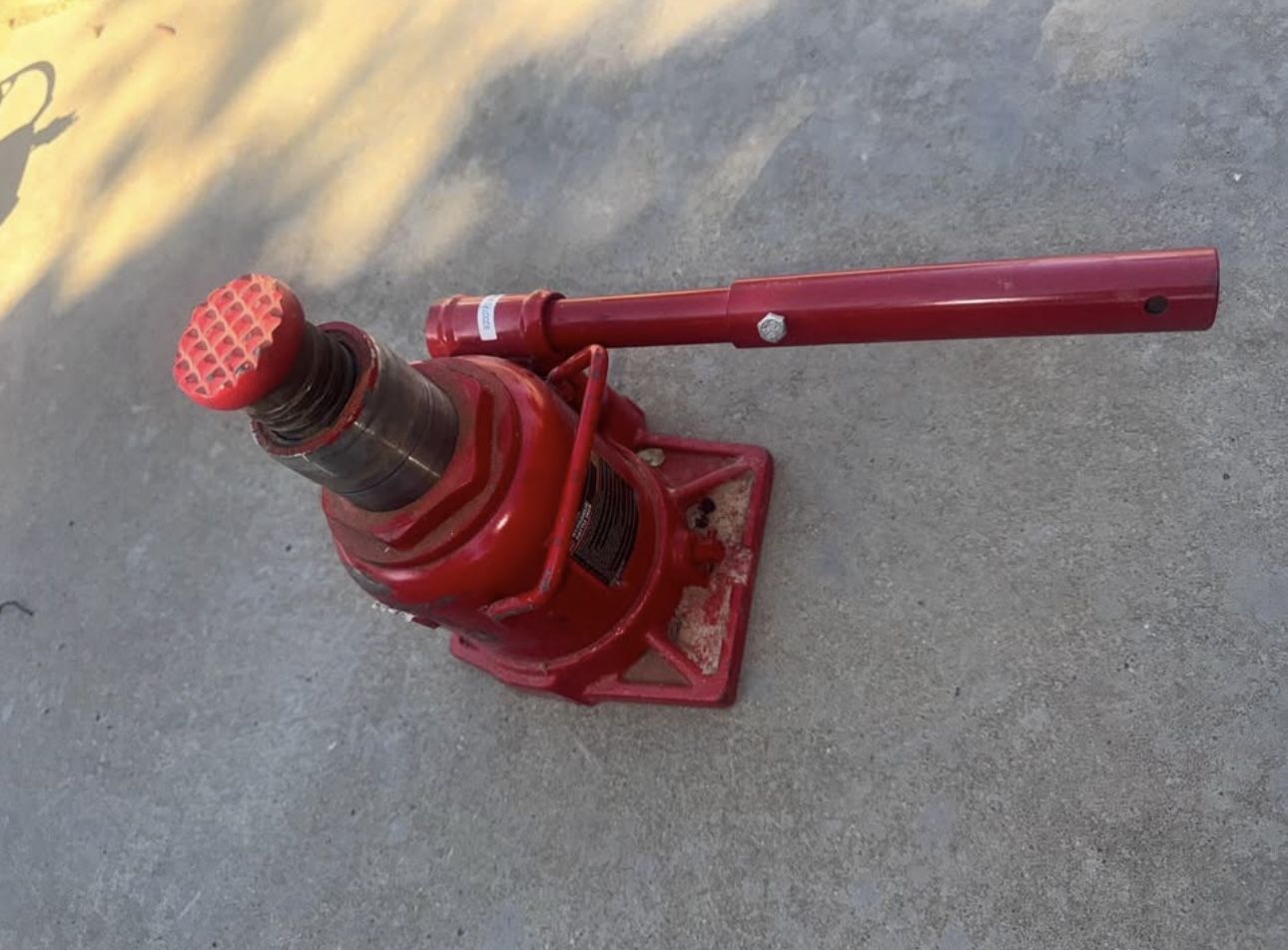 AFF 20 Ton Low Profile Hydraulic Bottle Jack – Super Duty