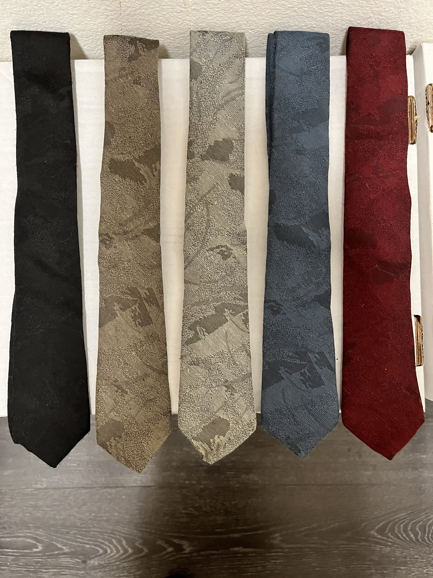 (5) - Cloth Thin Ties