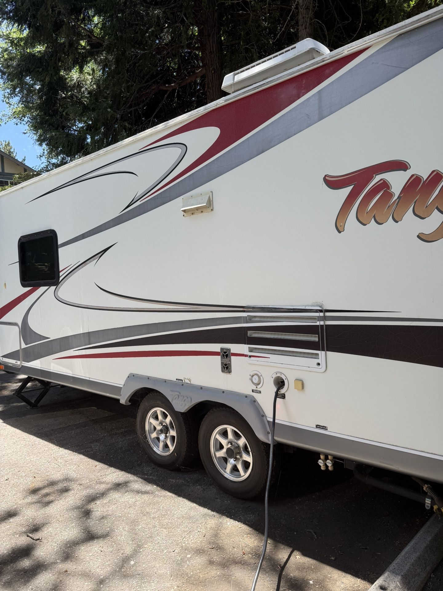2007 Pacific Coachworks Tango
