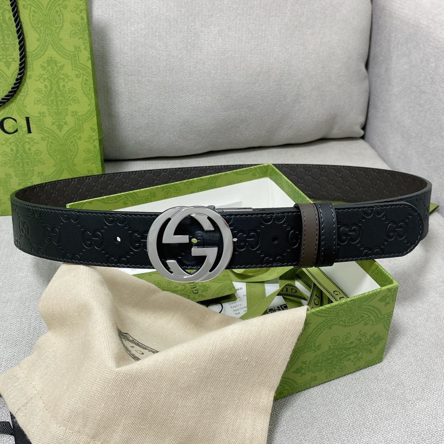 Authentic Gucci Signature Reversible Belt