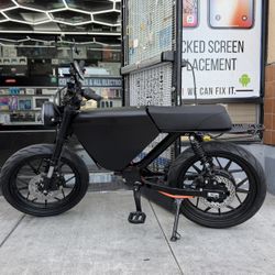 ONYX RCR 80 VOLT (up To 75 Miles Per Hour Speed) 130 MILES BATTERY RANGE ((Take It Home In Payments/ llévatelo a casa en pagos) Only $10 Down 