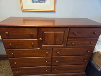 Red cherry nice dresser