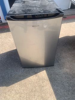 Mini fridge