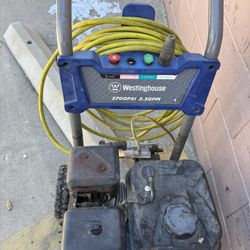 Pressure Washer Westinghouse 2700psi.   No Gun.  Working Good 