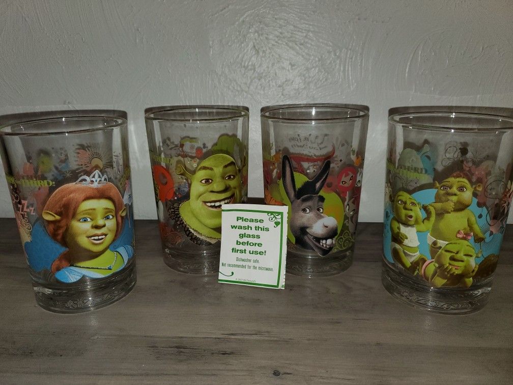 McDonald's Shrek The Third Collectible Glass Set! Excellent Condition! 4 Glasses!