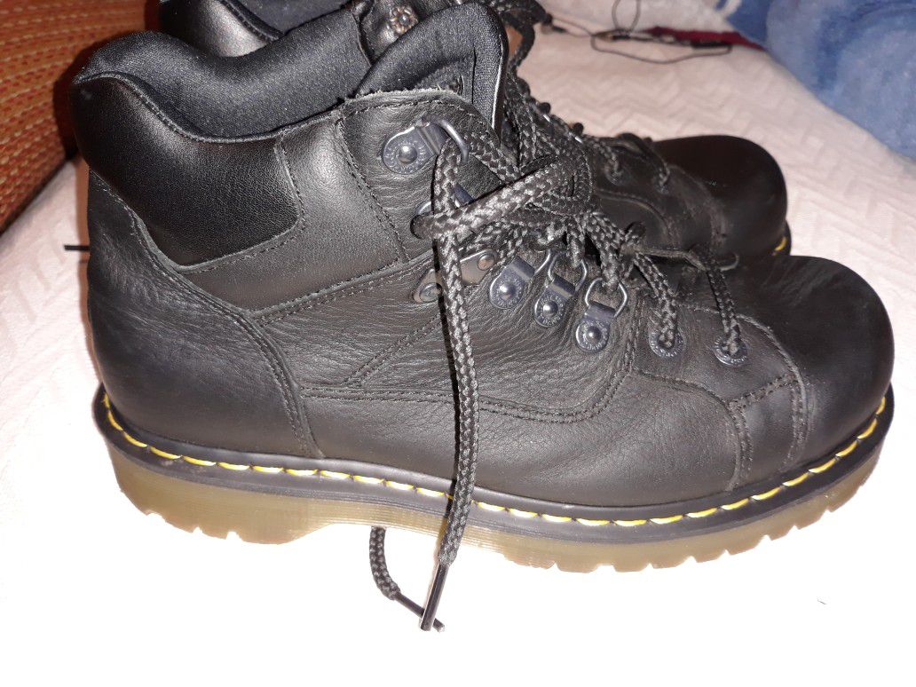 Dr. Doc martens boots black size 10