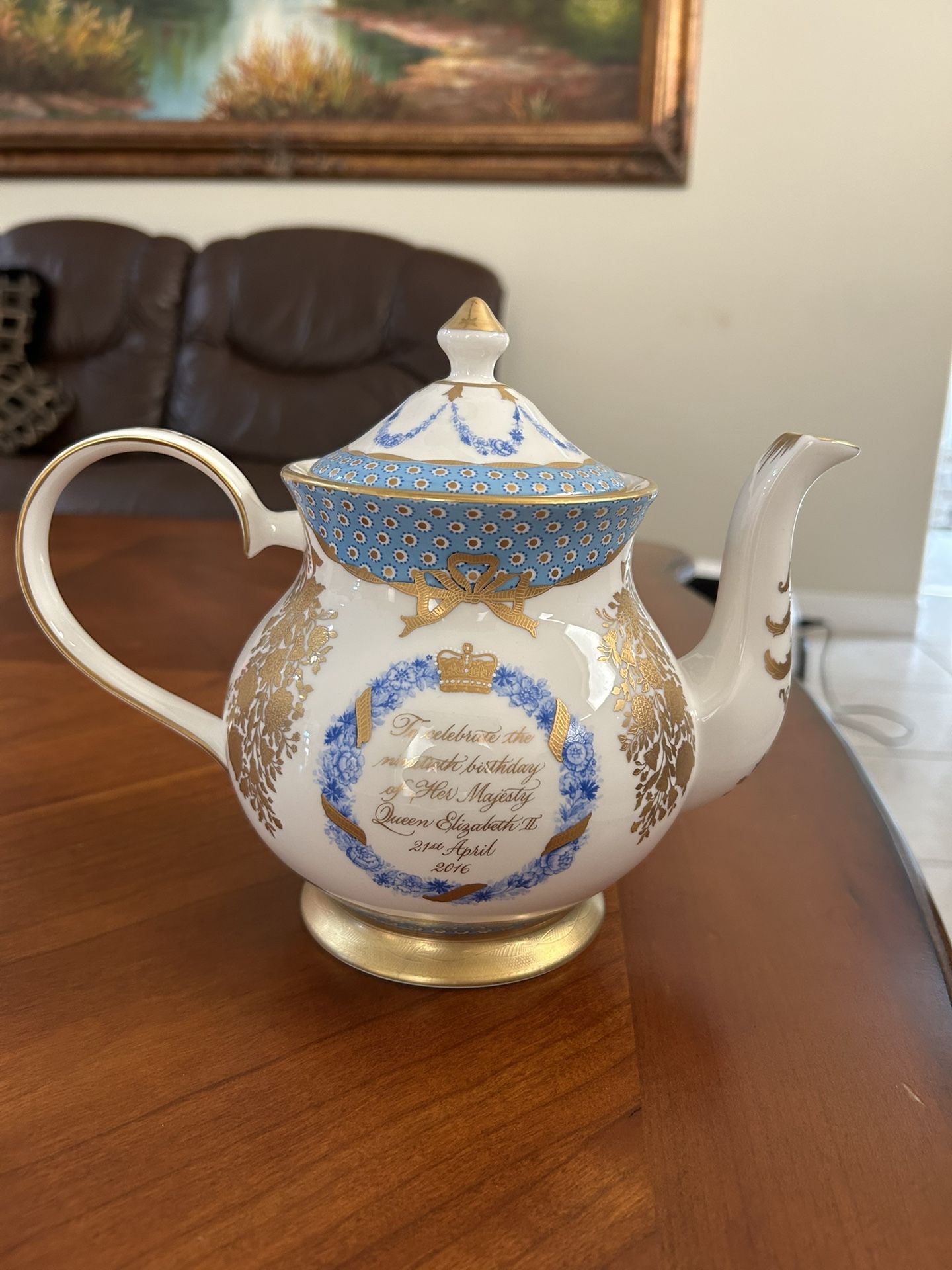 Buckingham Palace Limited Edition Teapot