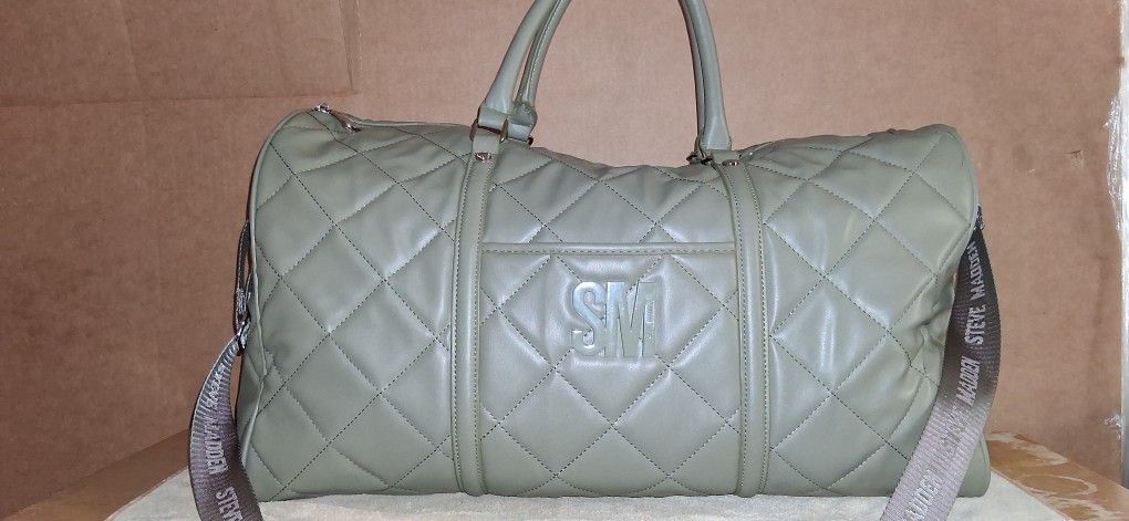 Steve Madden Speedyp Quilted Weekender bag.