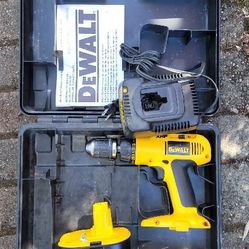 DeWalt DW995 18V Cordless Drill Kit - Battery, Charger & Case
