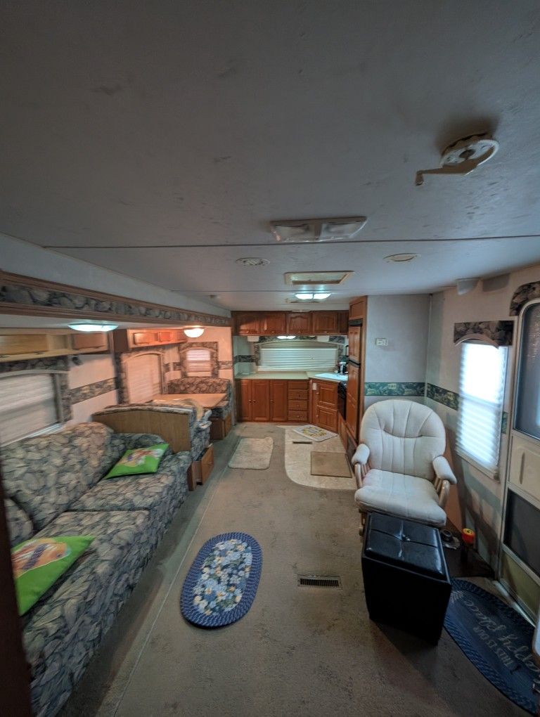 Awesome 2006 Pull Behind Camper