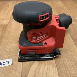 Milwaukee M18 18V Lithium-lon Cordless 1/4 in. Sheet Sander (Tool-Only)