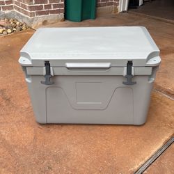 Pure Outdoor Rotomold 80 Liter Cooler