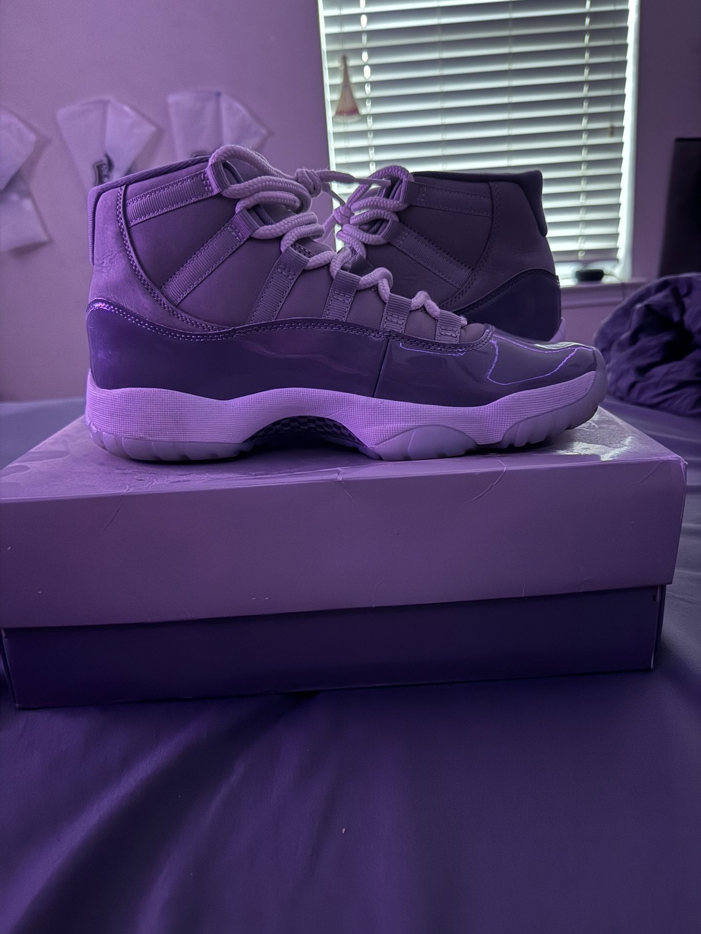 Cool Grey 11s