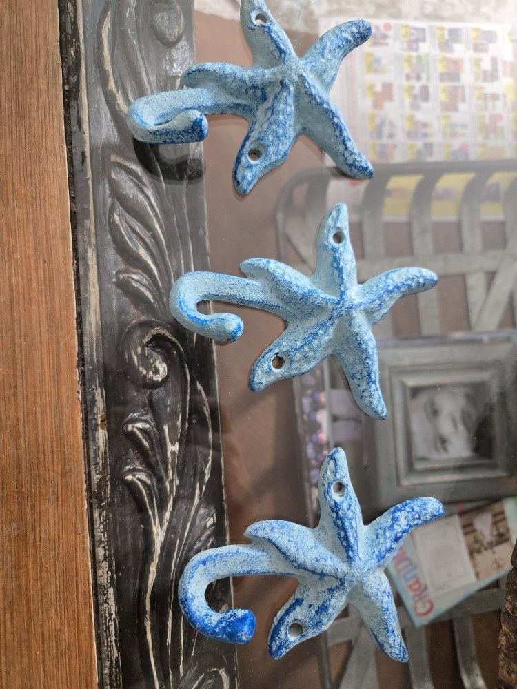 Teal Shell Hooks