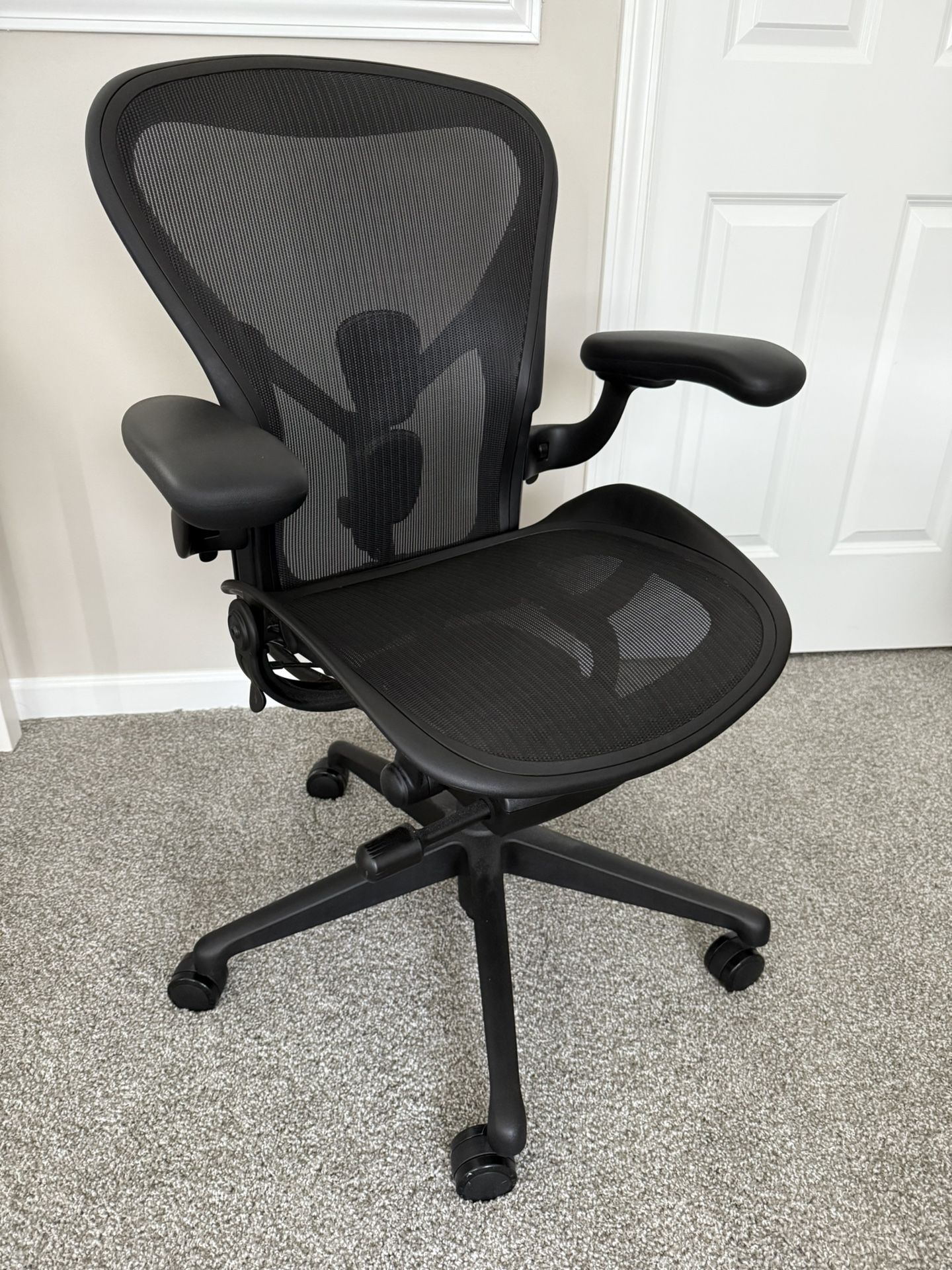 Herman Miller Aeron Size B