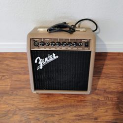 15 W 2 Channel Fender Amp 