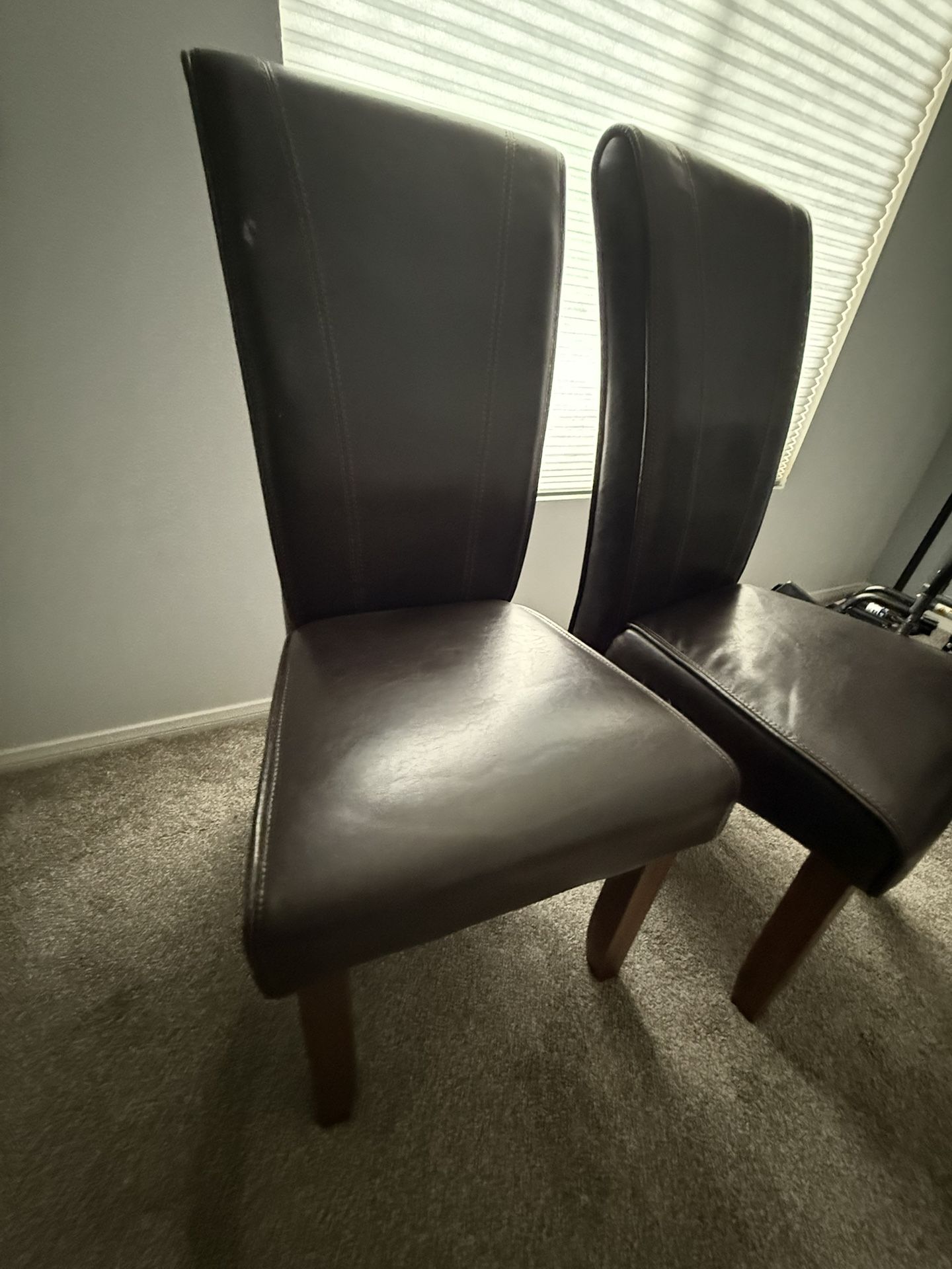 2 Office Chairs 