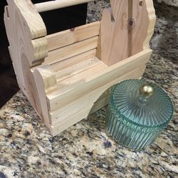 Wood Caddy With Plastic Container With Lid 