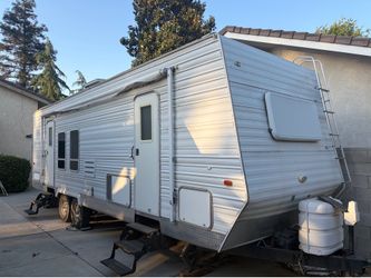 Forest River T28 Toy Hauler, upgraded suspension & axle
