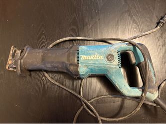 This is a Makita JR3051T corded reciprocating saw