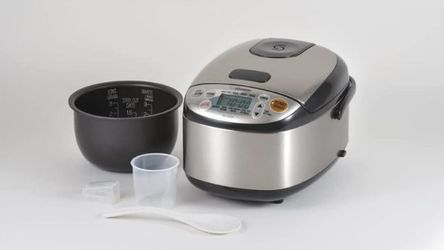 Rice Cooker and Warmer (Like New) - Free