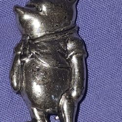 Vintage Disney Pooh Pendant Brooch