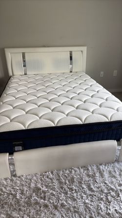 Queen mattress