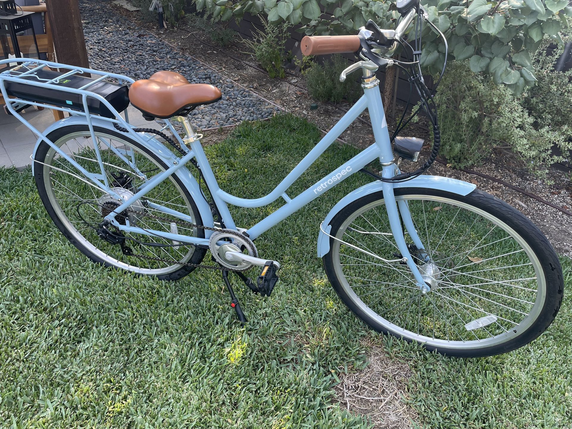 Retrospec Beaumont Rev Electric City Bike Step Thru 36V 350W