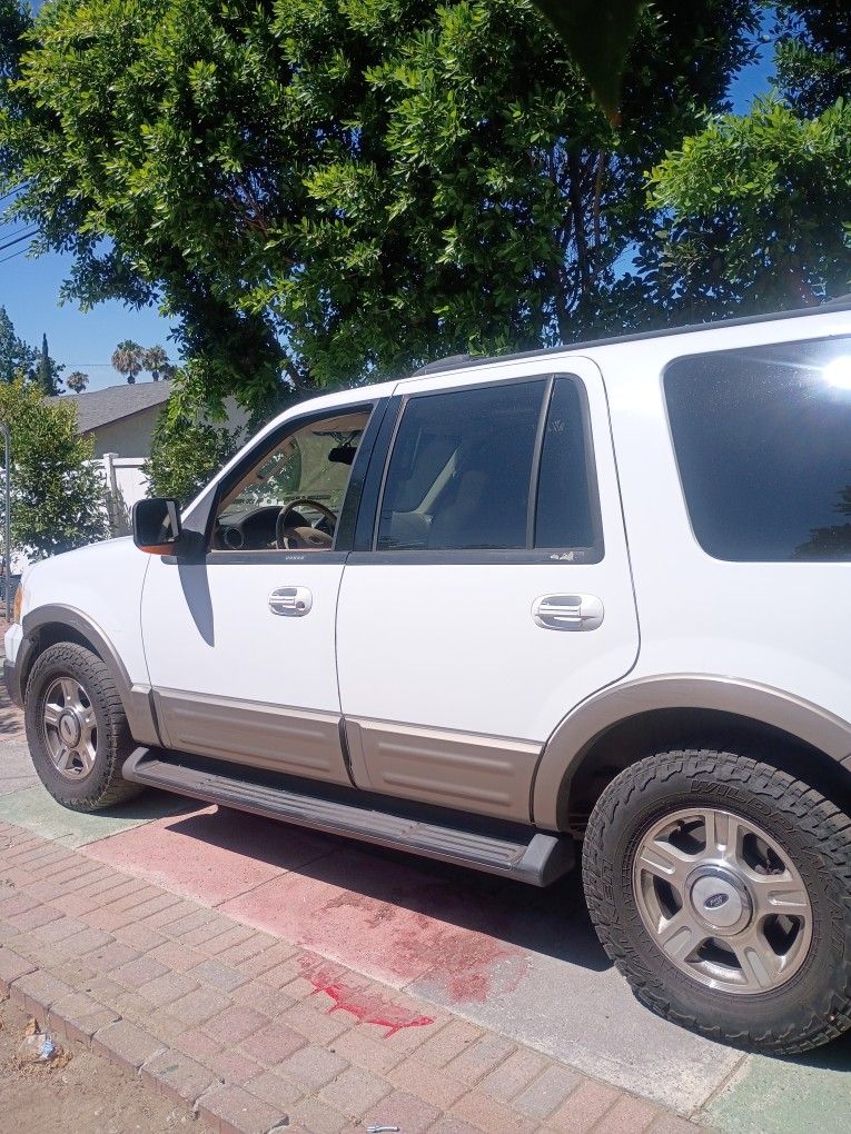 2004 Ford Expedition
