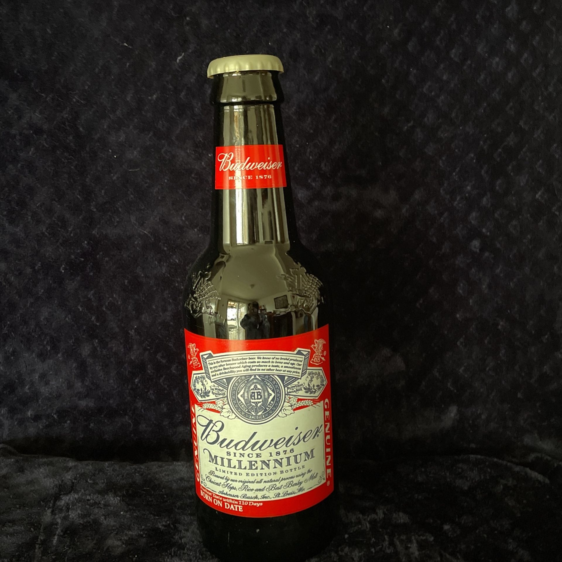 Budweiser Large Glass Bottle Bank ?