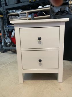 Night stand