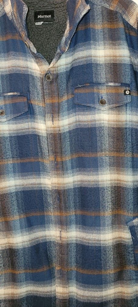Marmot Heavy Weight Ridgefield Flannel With Shearling Liner. Size Large