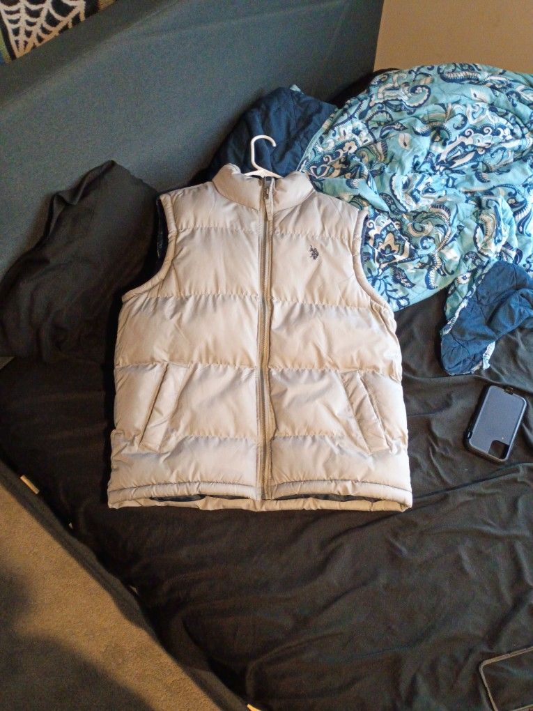 Polo Vest