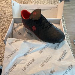 Soccer Cleats size 8.5 DREAM PAIRS MEGA-1 Shoes New