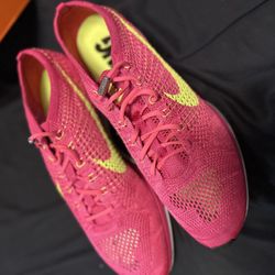 Nike flyknit Racer