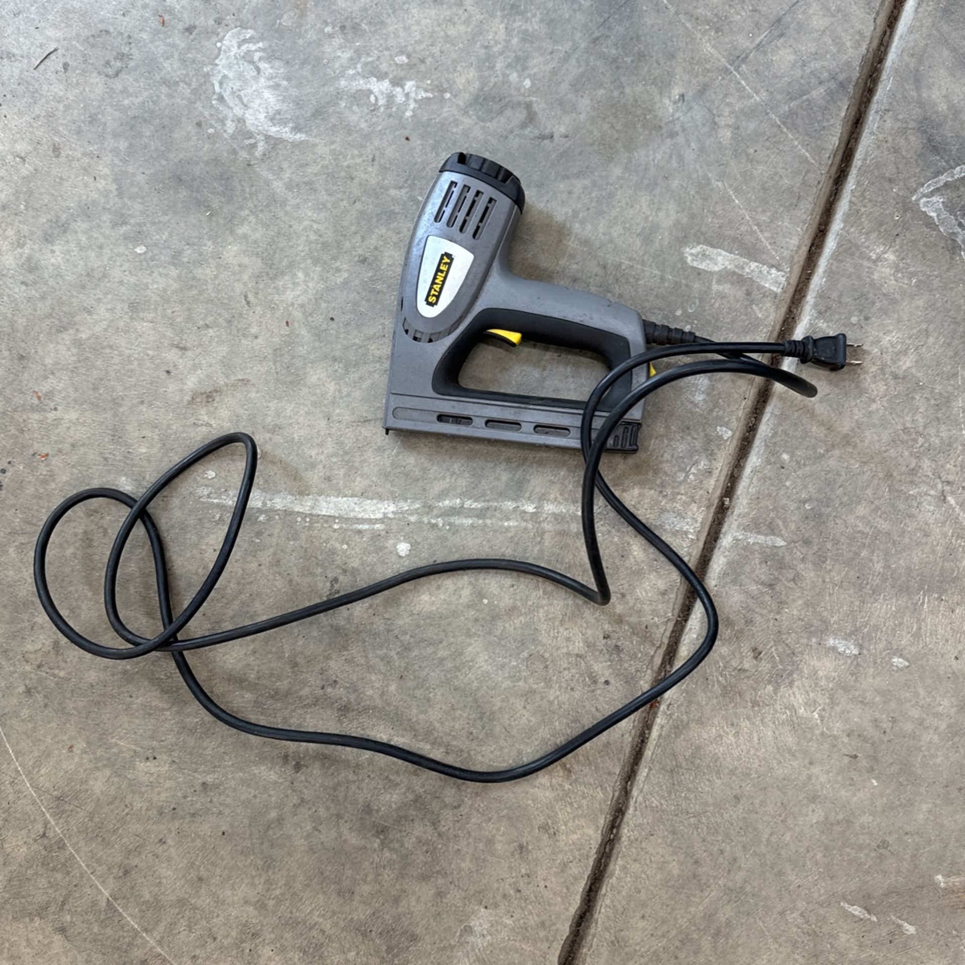 Stanley Electric Stapler