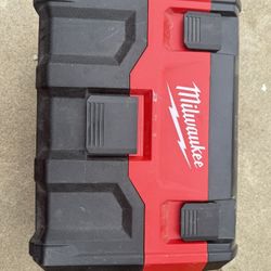 Milwaukee Vacuum  