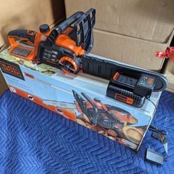 Black & Decker LCS1240 Chainsaw 2 Ah 40 Volt Battery LithiumIon