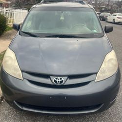 2008 Toyota Sienna